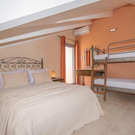 Gold Olive Suites Alykanas  Ngoại thất bức ảnh